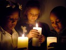 3 enfants aux bougies